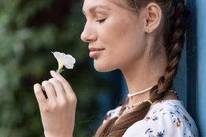 8 χαριτωμένα και εύκολα χτενίσματα pigtail για όλες τις ηλικίες