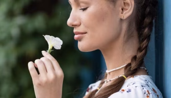 8 χαριτωμένα και εύκολα χτενίσματα pigtail για όλες τις ηλικίες